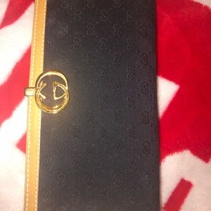 Gucci wallet